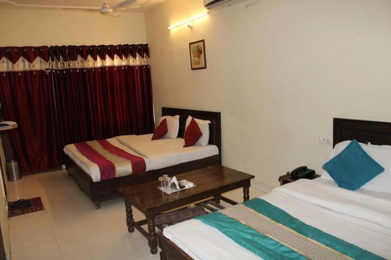 Hotel The Diamond Ring Chandigarh