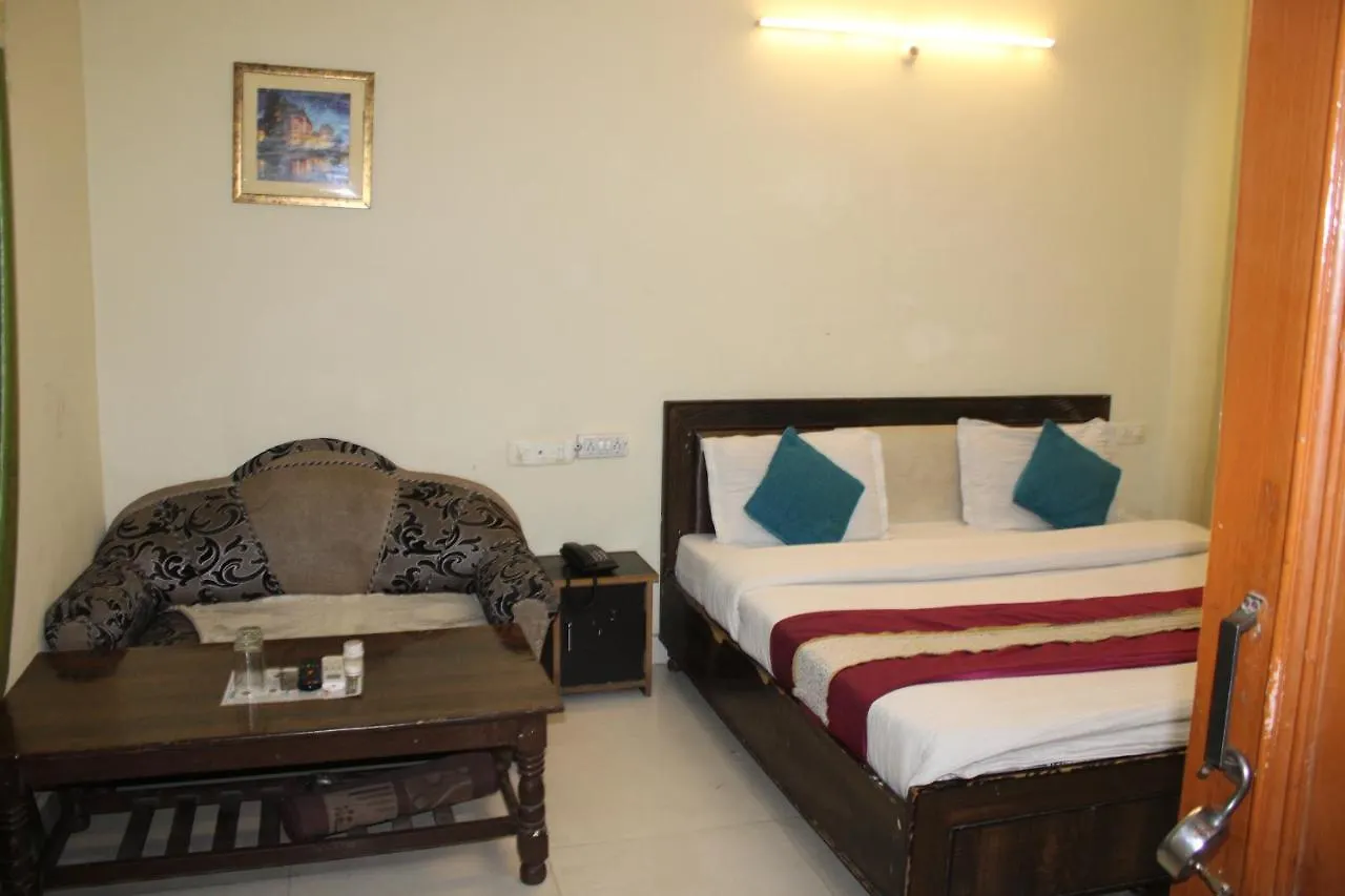 Hotel The Diamond Ring Chandigarh