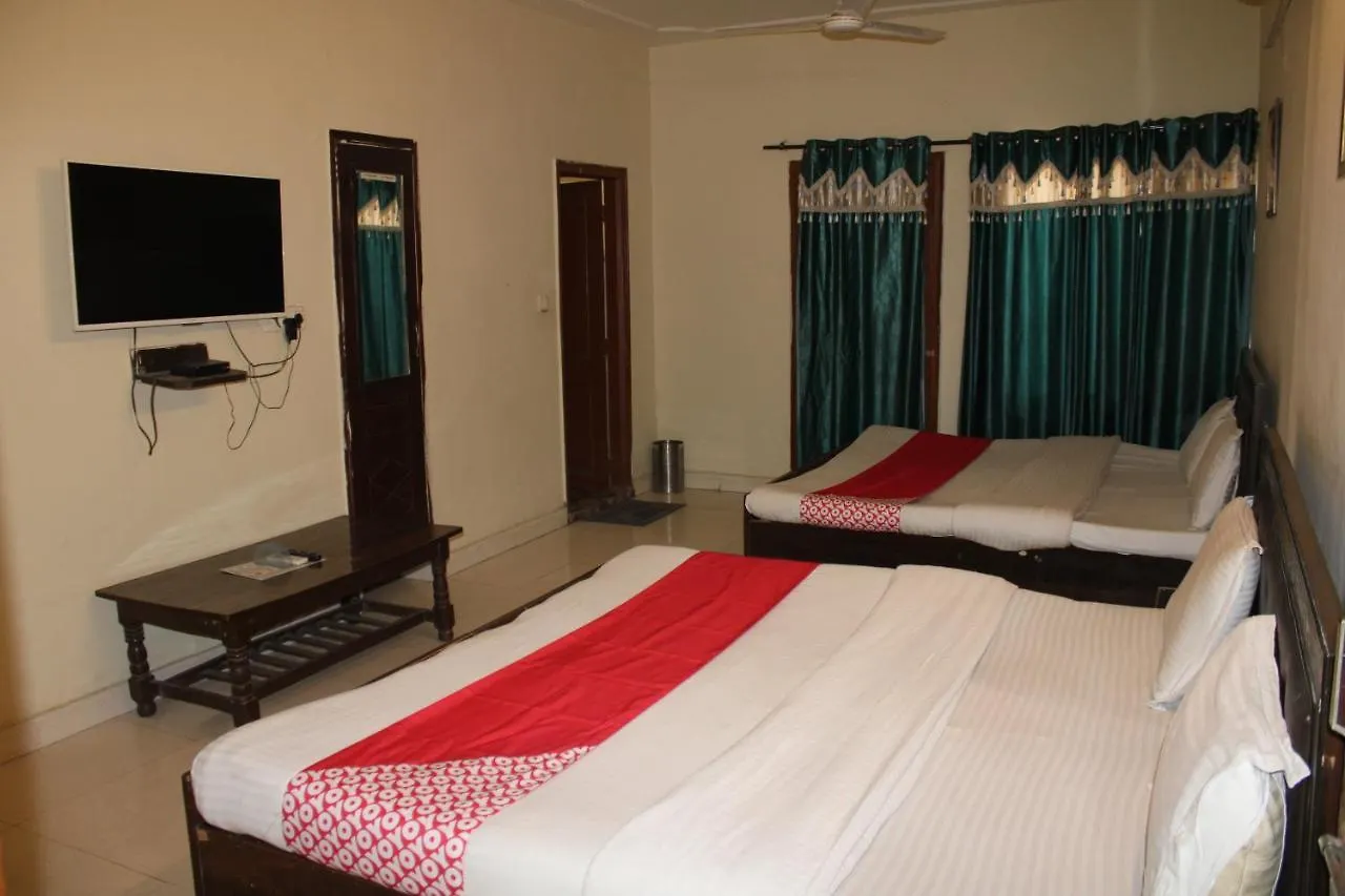 Hotel The Diamond Ring Chandigarh India