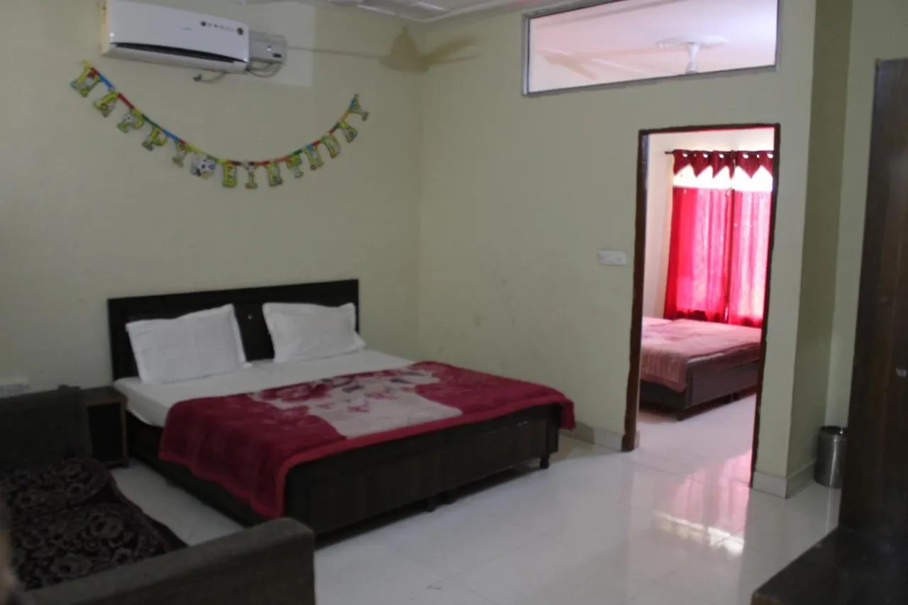 Hotel The Diamond Ring Chandigarh 2*,
